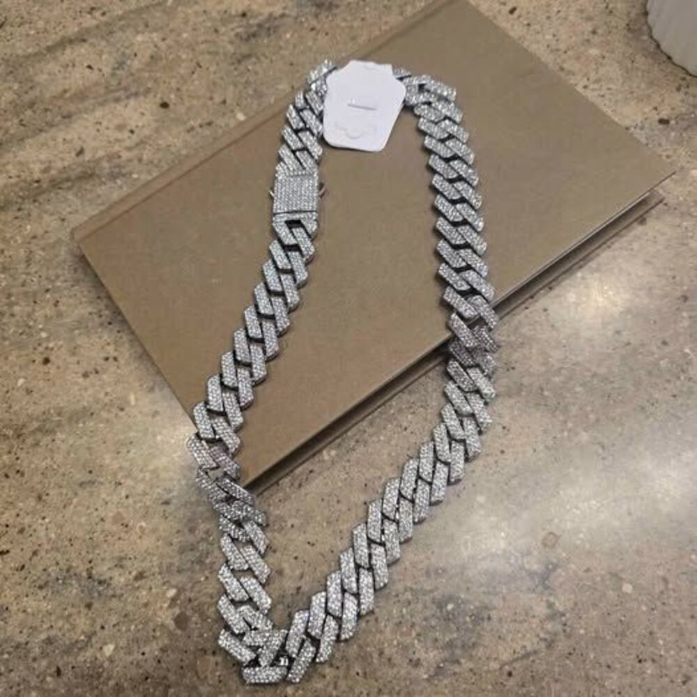 24" Iced Out Cuban Link Chain Necklace 19mm
